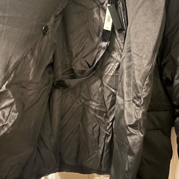 Banana Republic Lucila Satin Puffer Women's Coat - Picture 10 of 12